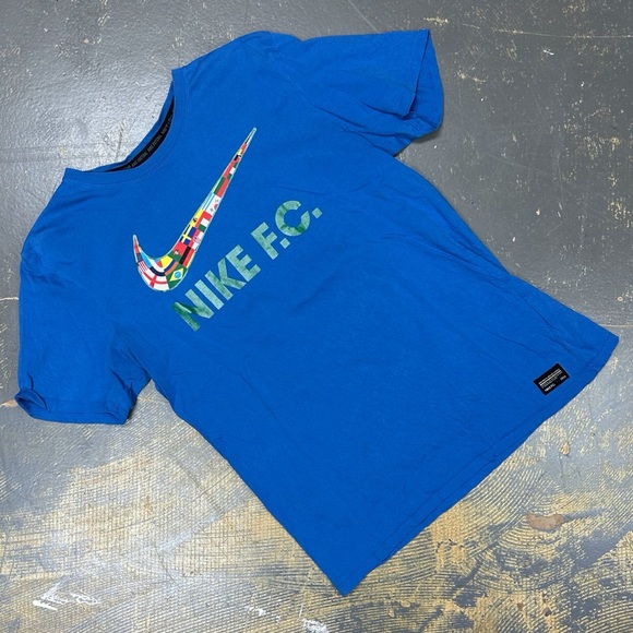 Nike Other - Nike FC Soccer Short Sleeve Shirt 911400 Medium World Cup Olympics